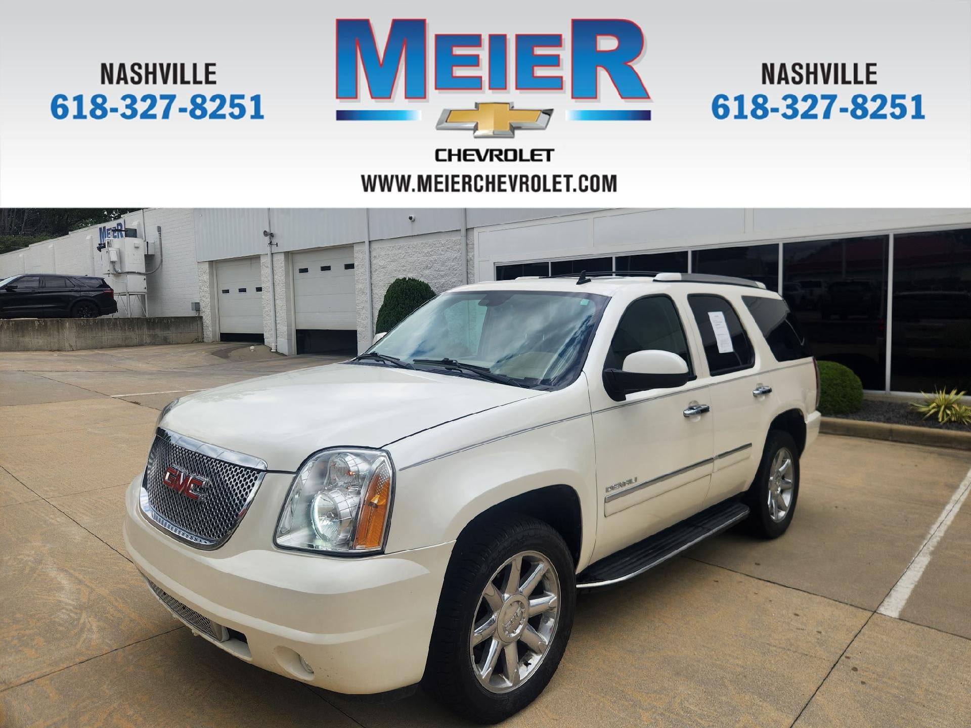 2013 GMC Yukon Denali in White Diamond Tricoat — front three-quarter view